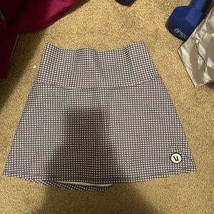 Rare Vuori Gingham Skirt – Size XXS – Hard to Find!